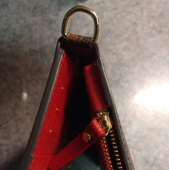 Pre Owned Authentic Louis Vuitton wallet - Picture 5 of 8